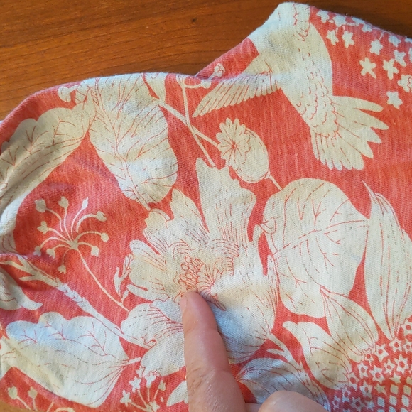 Gap floral patterned coral and ivory joggers. Size 5 - Picture 9 of 9